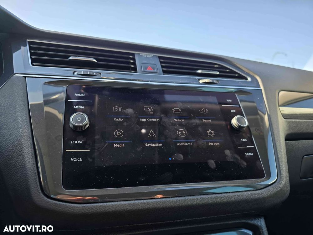 VOLKSWAGEN Tiguan 2023 — imagine 12