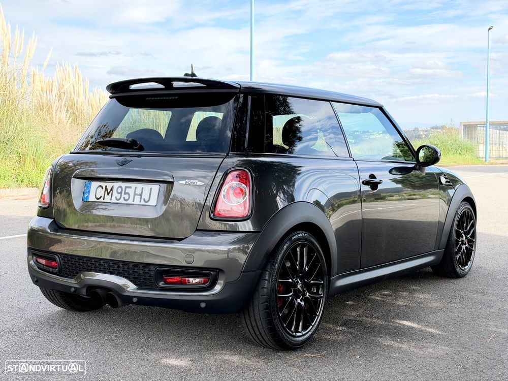 MINI 3 Portas John Cooper Works - 4