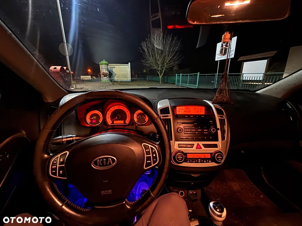 Kia Ceed 1.6 Comfort - 10