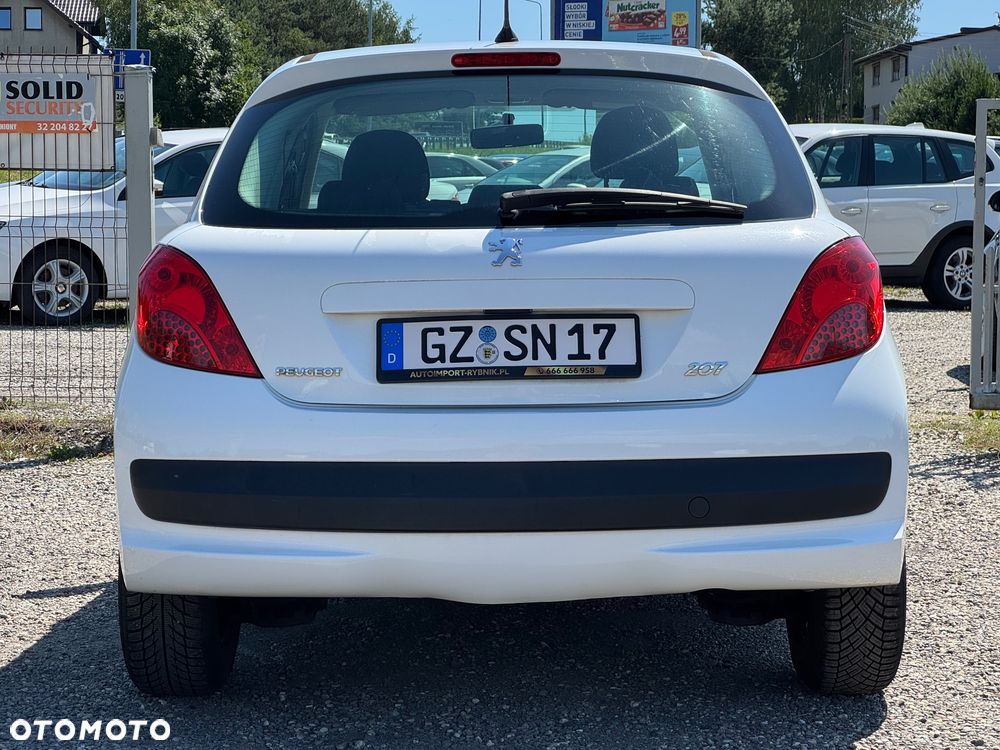 Peugeot 207 1.4 16V Trendy - 13
