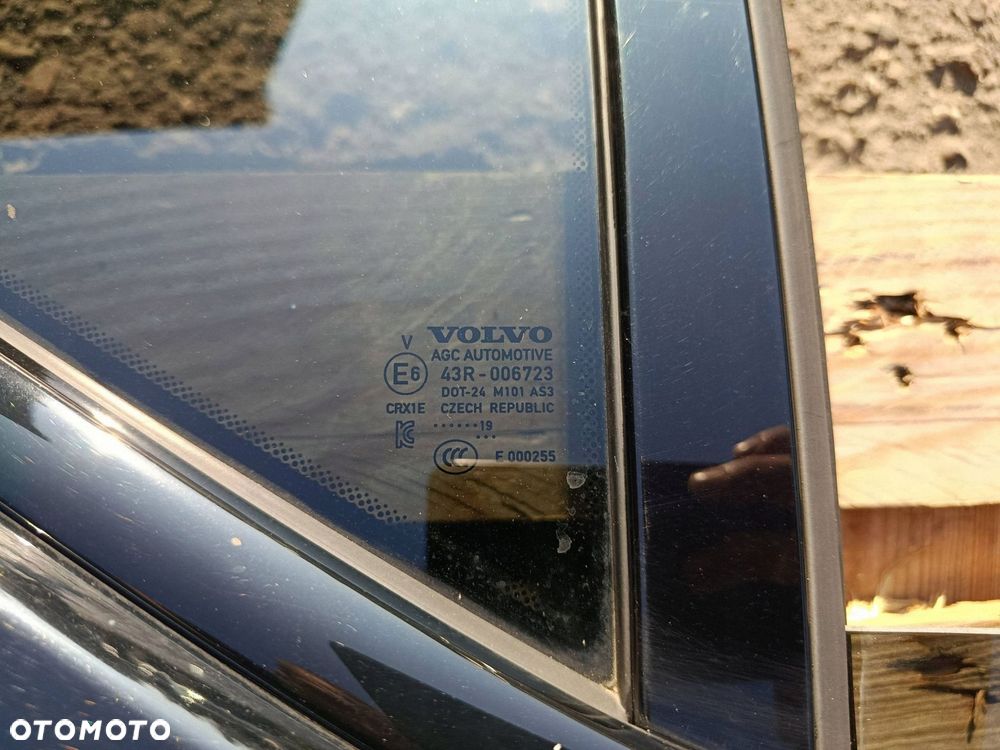 VOLVO XC40 PRAWE TYLNE DRZWI 019 - 9