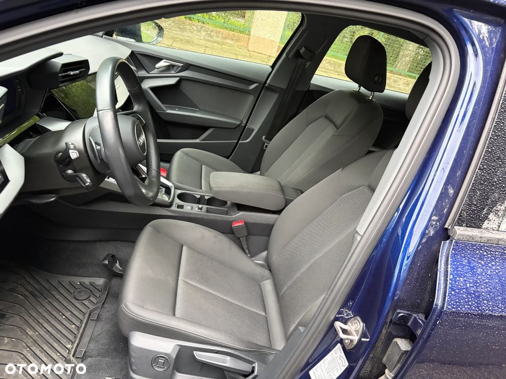 Audi A3 Sportback 30 TDI S tronic - 11