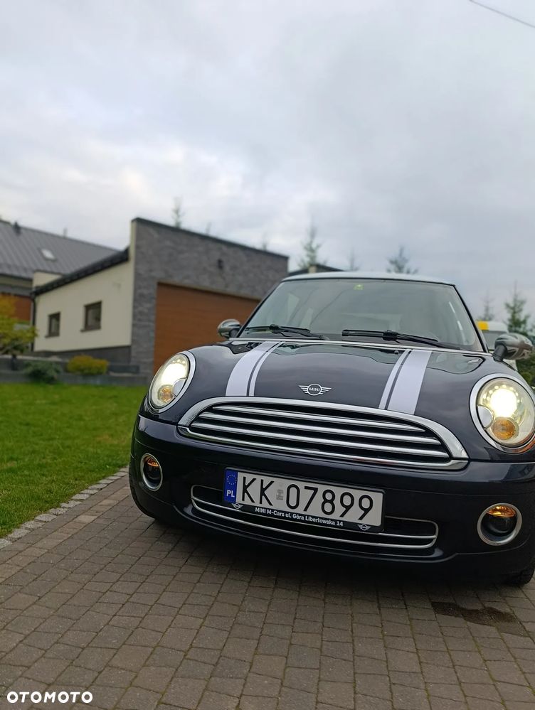 MINI Cooper Standard - 1