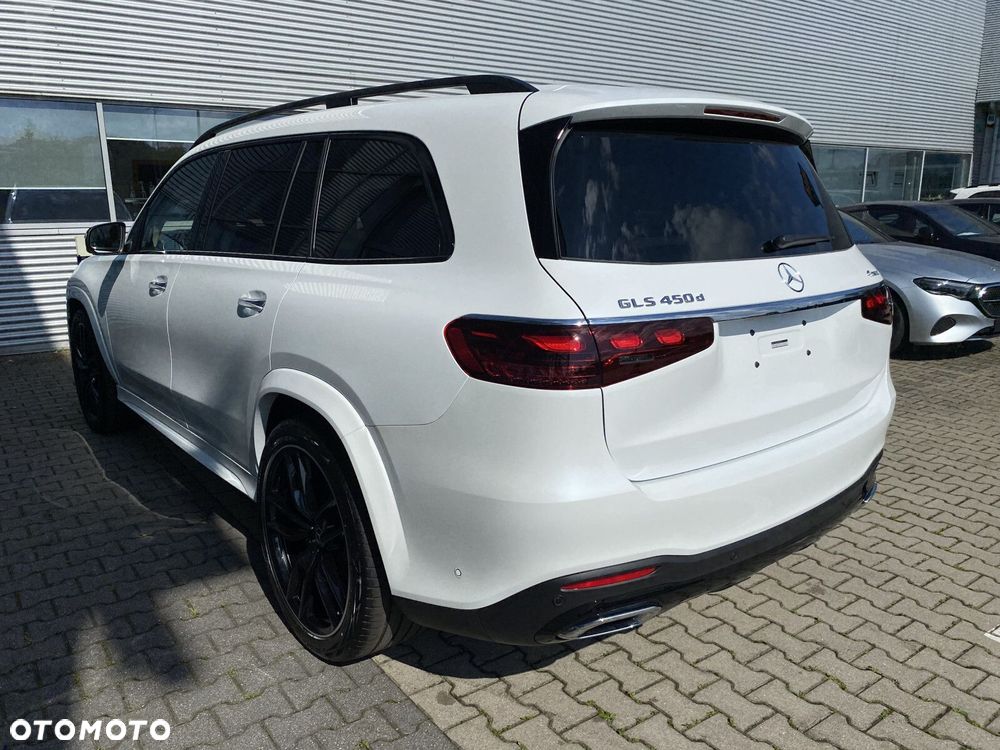 Mercedes-Benz GLS - 2