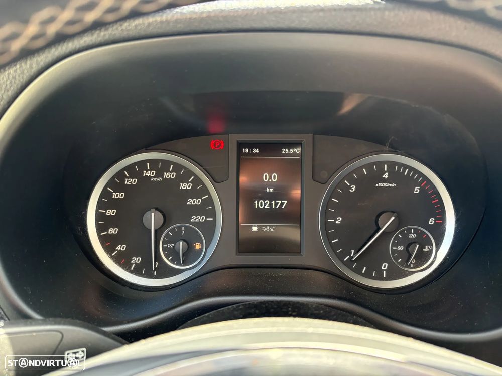 Mercedes-Benz Vito - 16