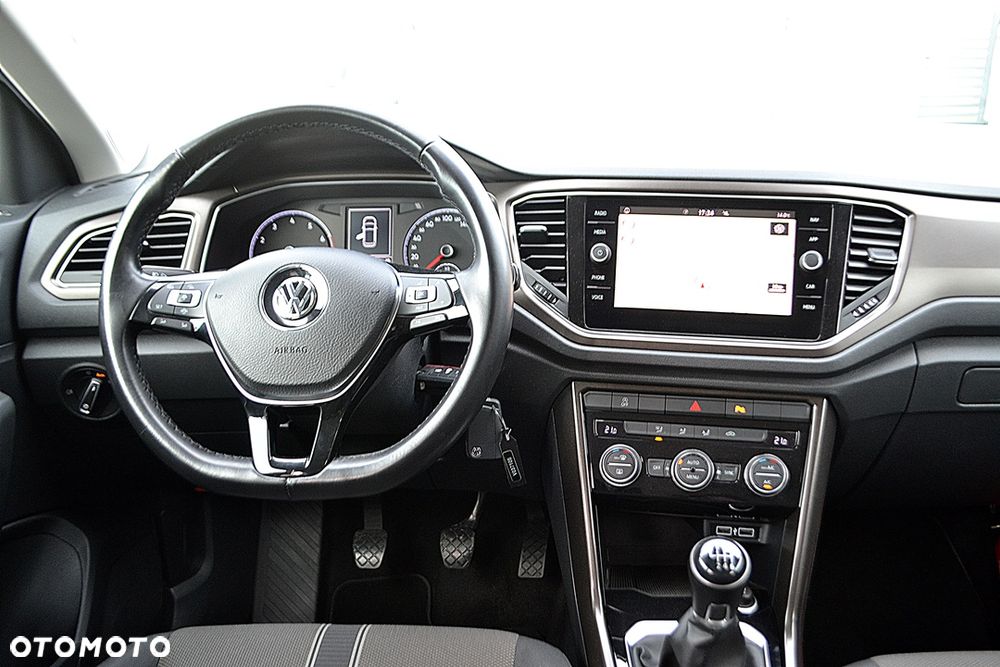 Volkswagen T-Roc 1.5 TSI ACT Advance - 17