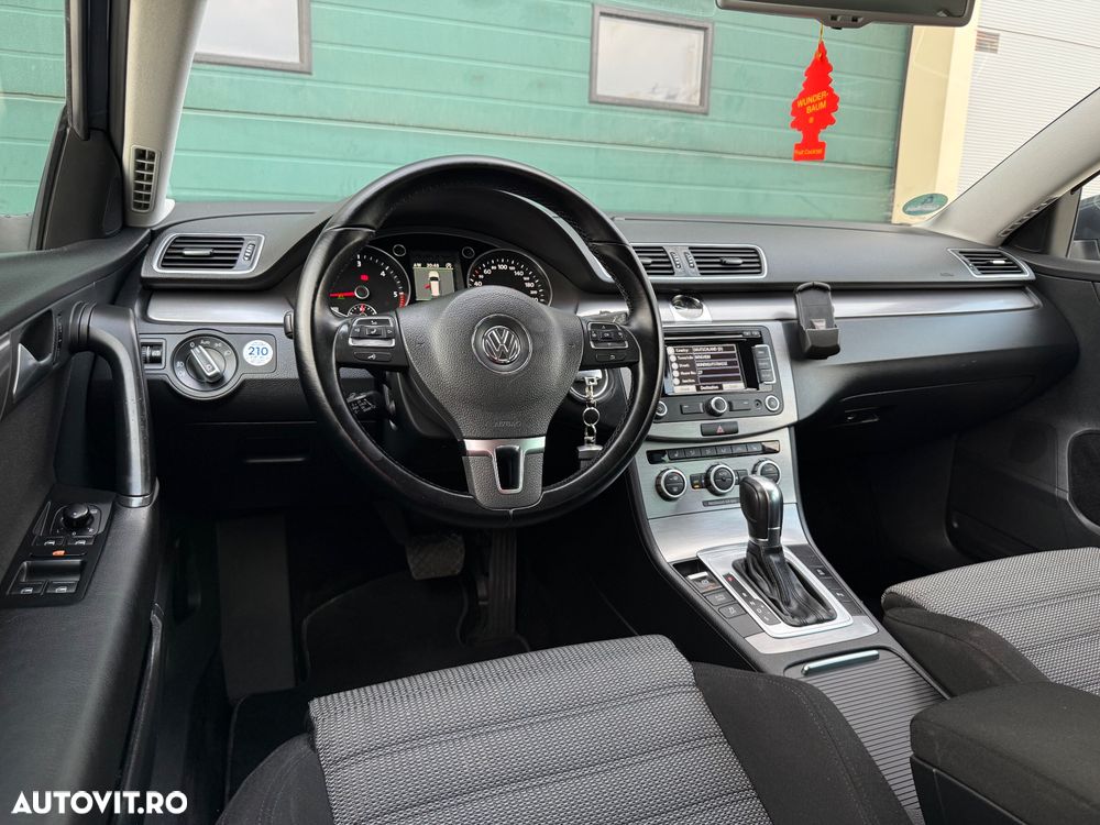 Volkswagen Passat 2.0 TDI BlueMotion Technology DSG Highline - 5