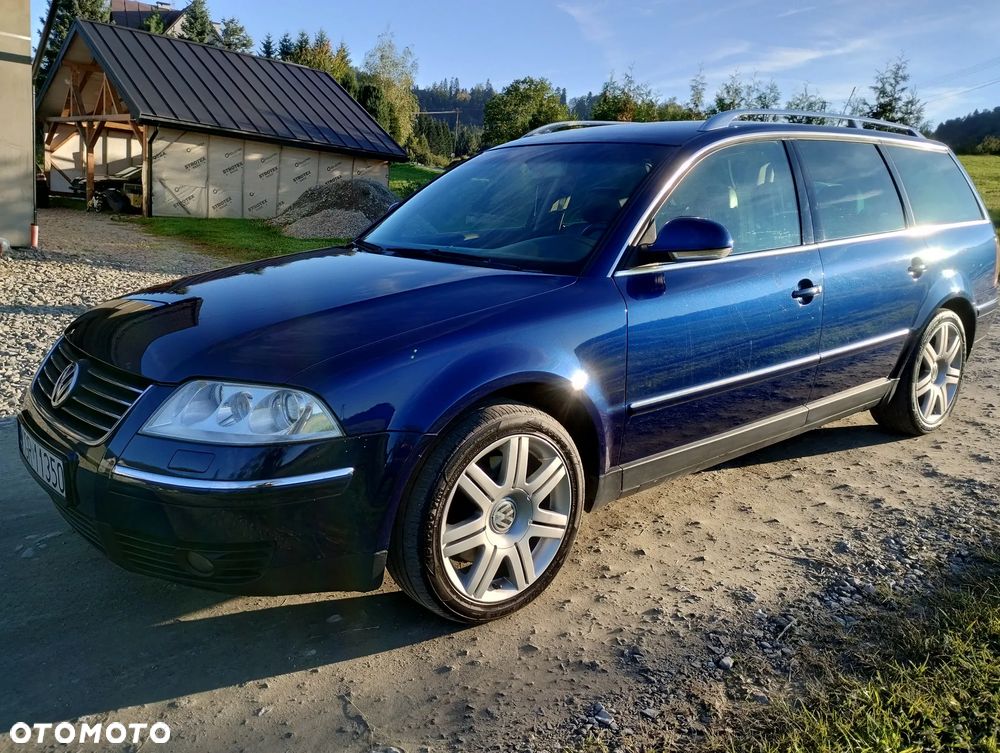 Volkswagen Passat 2.5 TDI Highline - 2