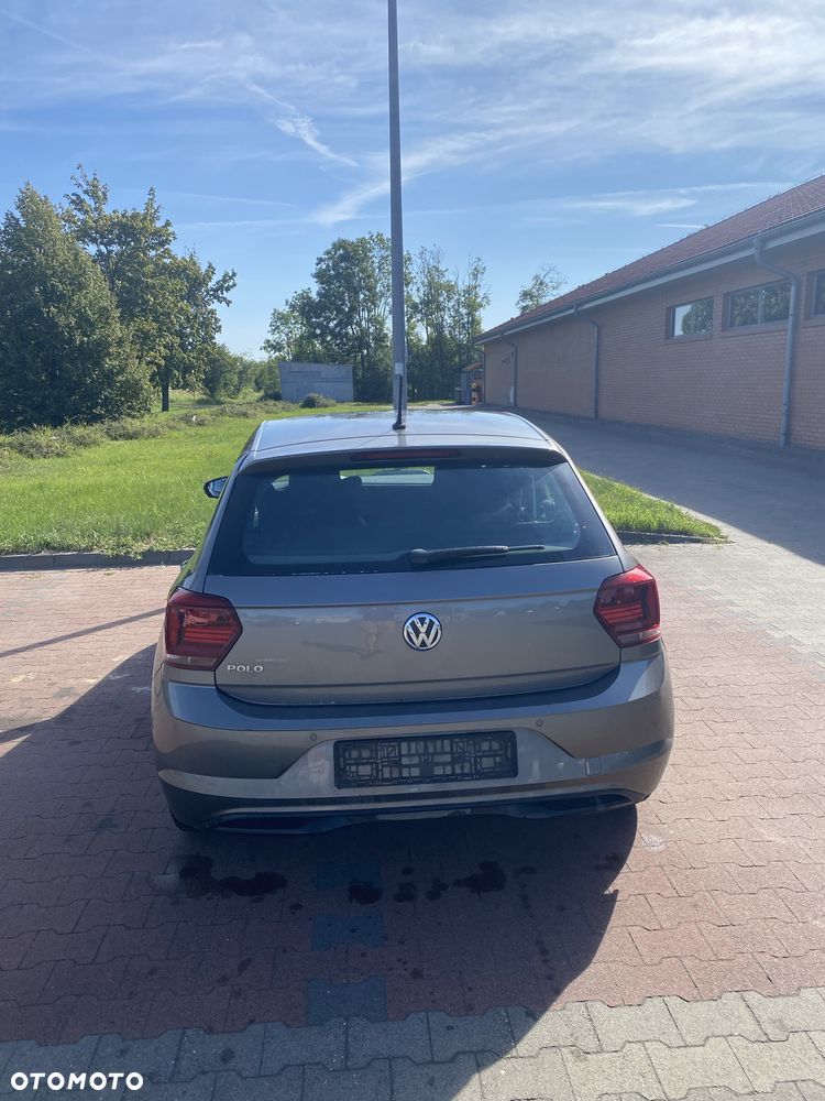Volkswagen Polo - 4
