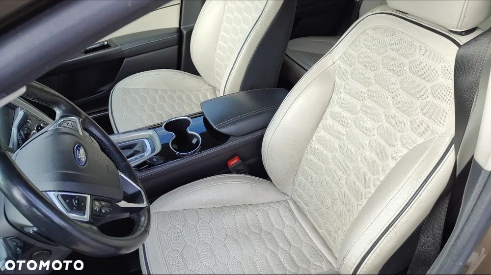 Ford Mondeo Vignale 2.0 TDCi 4WD PowerShift - 11