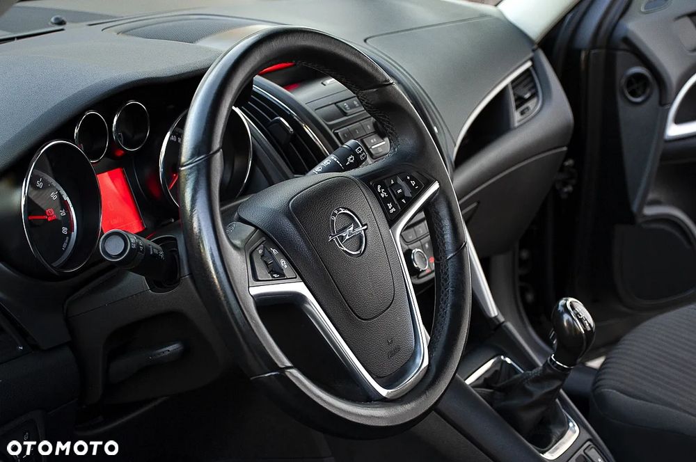 Opel Zafira Tourer 1.4 Turbo Edition - 24