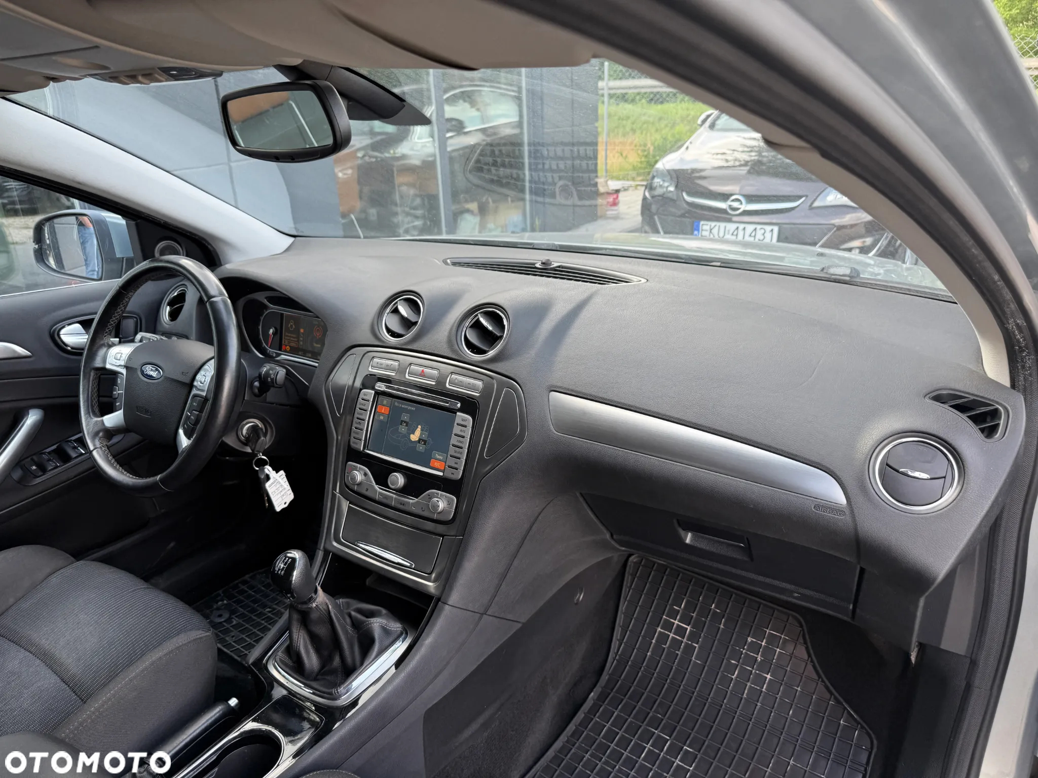 Ford Mondeo 2.0 FF Titanium - 24