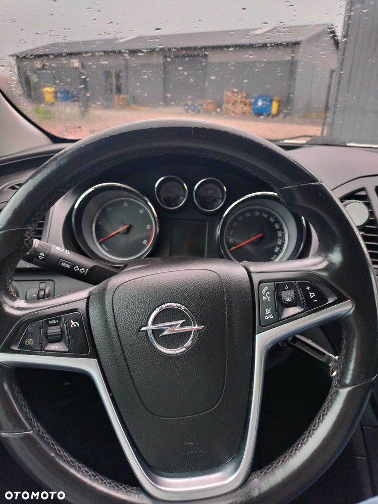 Opel Insignia - 6