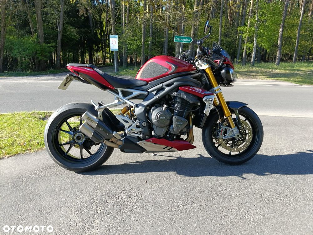 Triumph Street Triple - 7