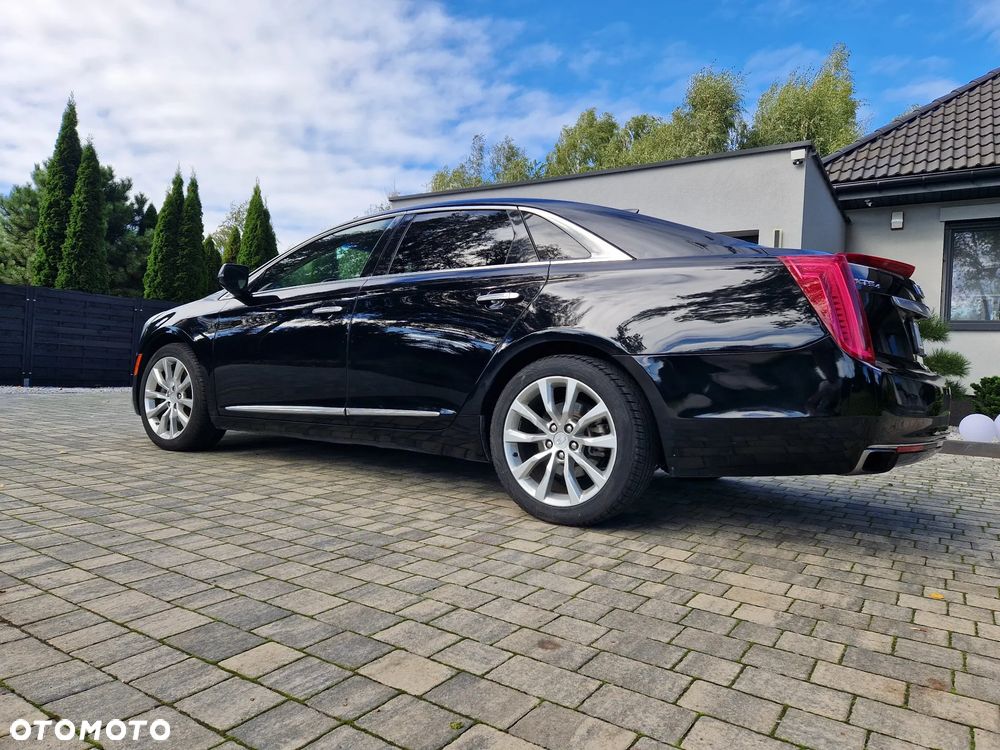 Cadillac XTS - 2