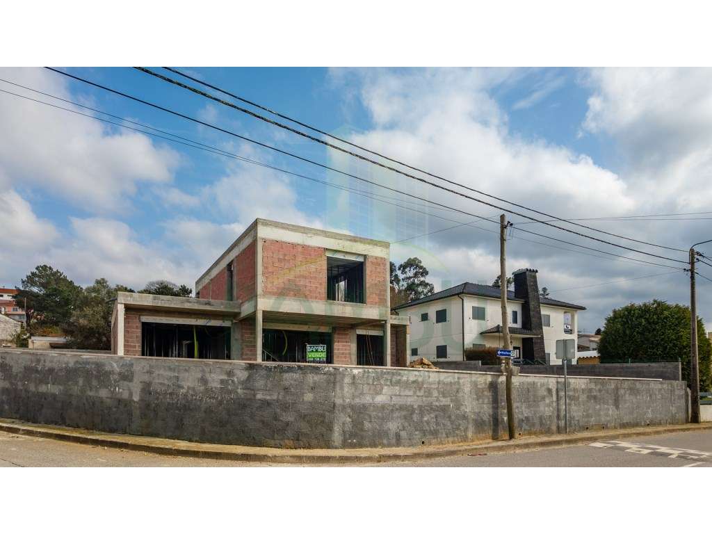 Moradia T4 de Arquitetura Moderna em construção, para venda em Seixas. - Grande imagem: 5/19