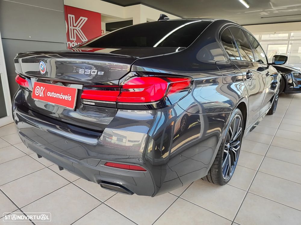 BMW 530 e Pack 50 anos M - 12