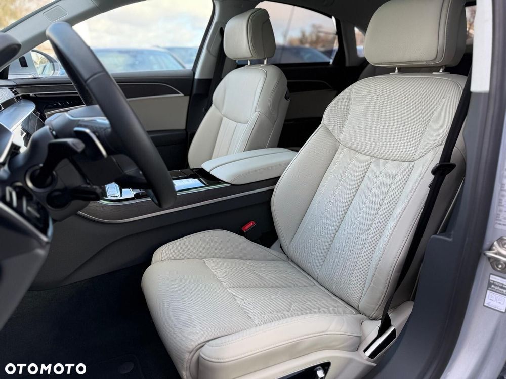 Audi A8 - 18