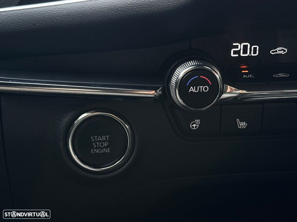Mazda 3 Hatchback 2.0 e-Skyactiv-X Takumi - 19