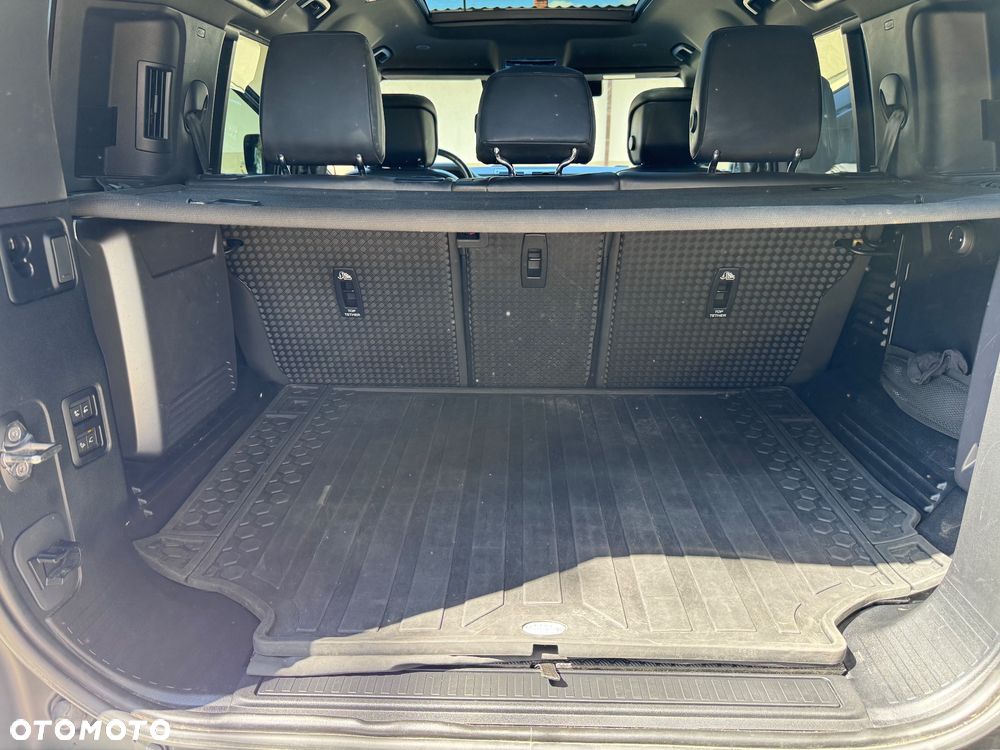 Land Rover Defender 3.0 P400 mHEV X-Dynamic HSE - 24