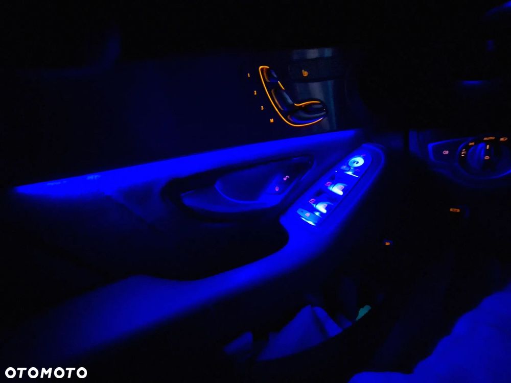 Mercedes-Benz GLC 300 4-Matic - 40