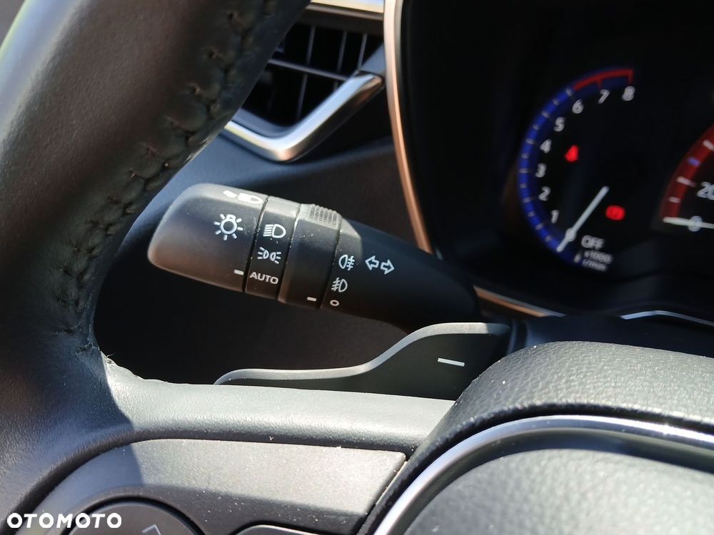 Toyota Corolla 2.0 Hybrid Comfort - 26