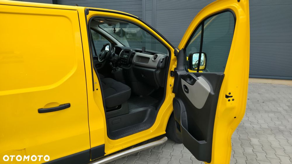 Renault TRAFIC - 12