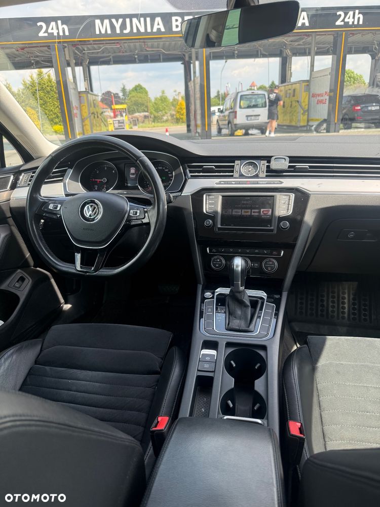 Volkswagen Passat 2.0 TDI SCR DSG Highline - 6