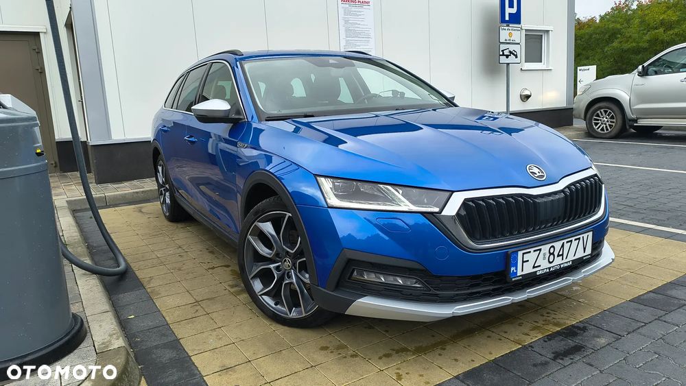 Skoda Octavia 2.0 TSI 4x4 Scout DSG - 25