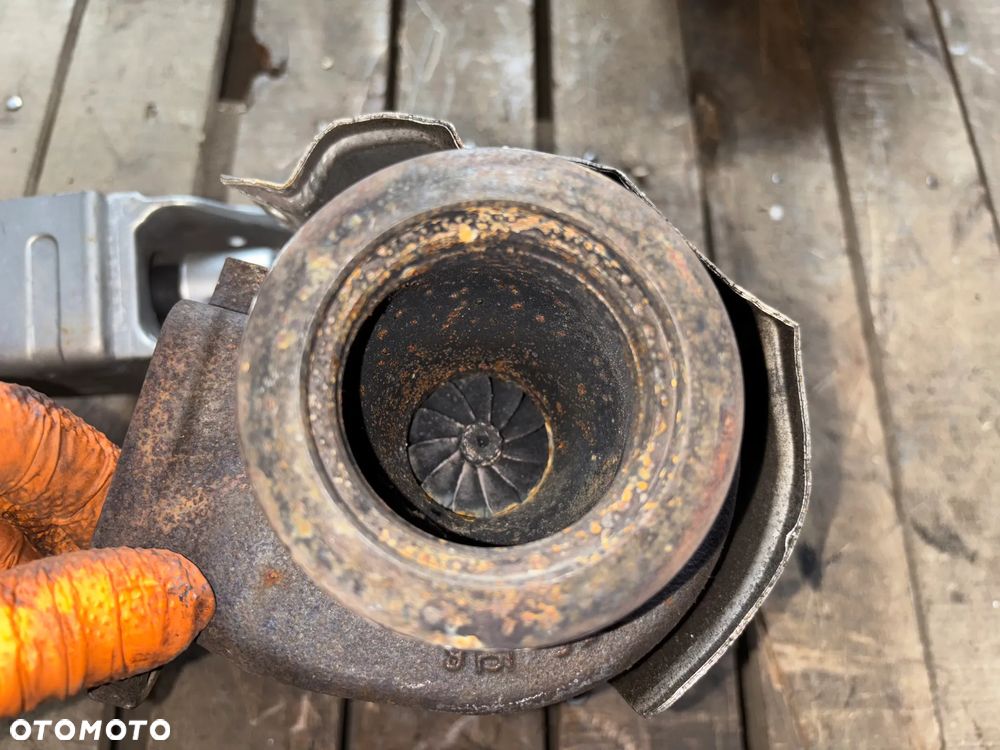 Turbosprężarka Turbo BMW 2.0 Diesel 49135-05840 49135-05840R X1 3 E90 E81 E87 Turbina - 2