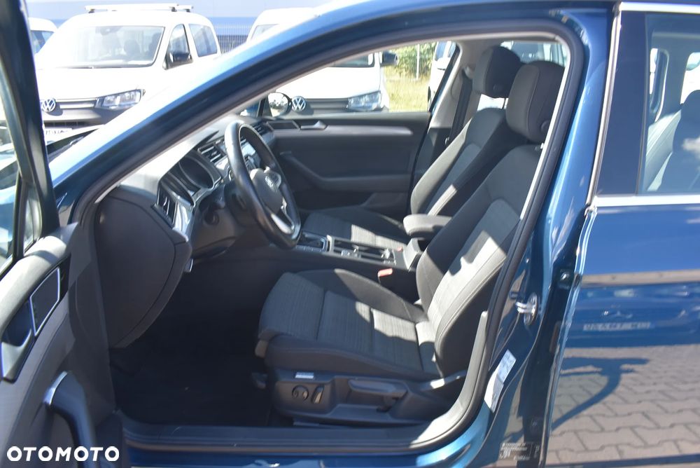 Volkswagen Passat Variant - 10