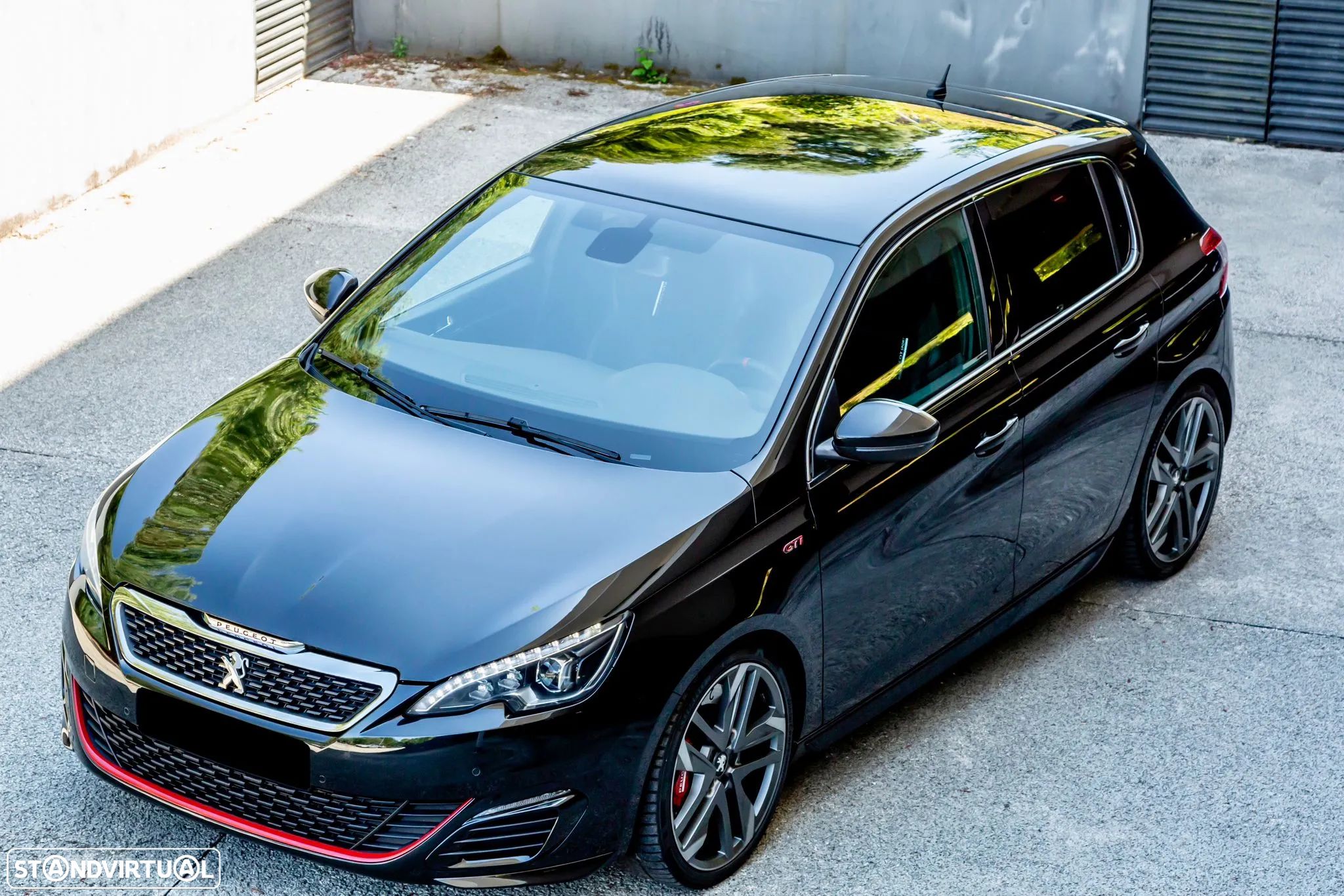 Peugeot 308 1.6 e-THP GTi - 1