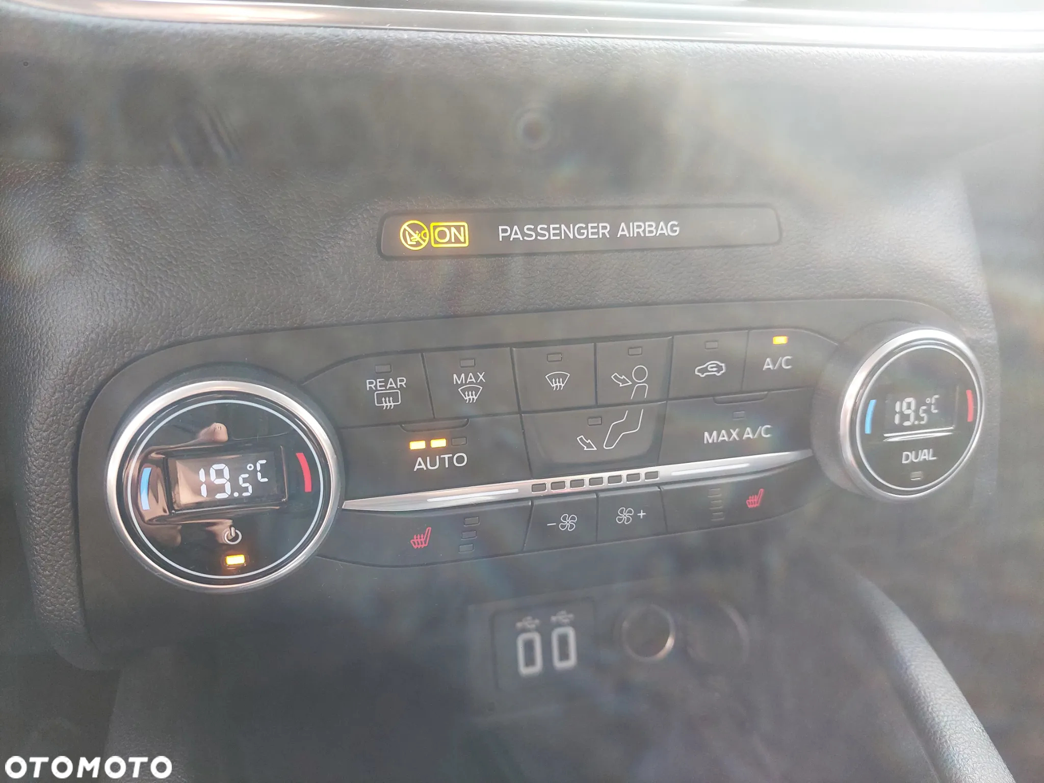 Ford Kuga - 11