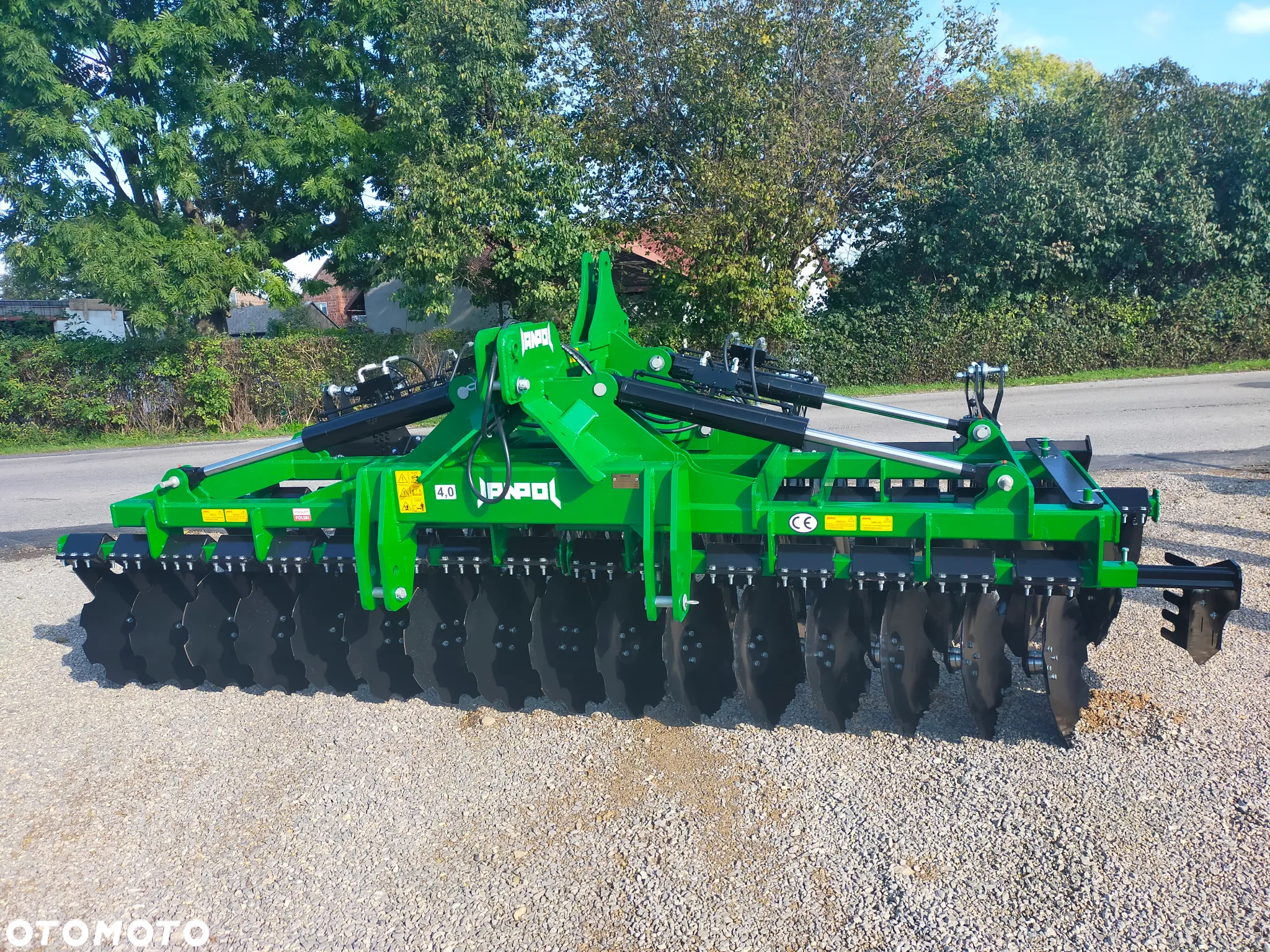 BRONA TALERZOWA talerzówka ciężka/ 4m/ 4 siłowniki/ wał daszkowy fi600 - 2