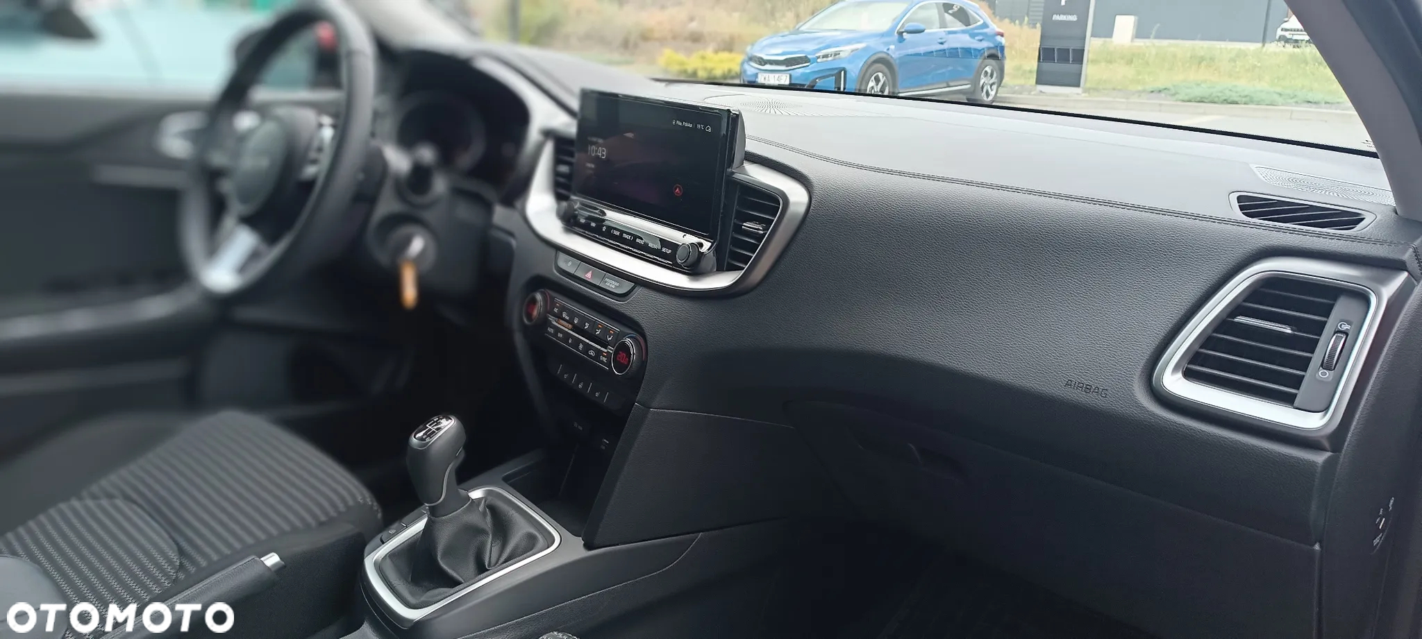 Kia XCeed 1.5 T-GDI M - 12