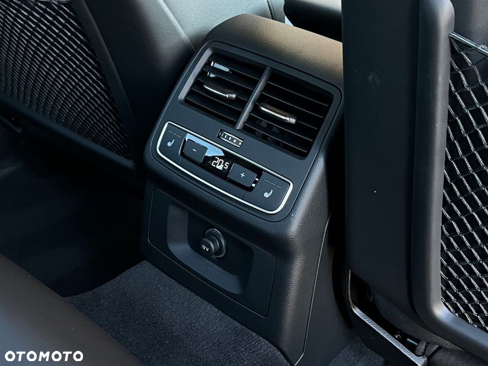 Audi A4 Limousine - 15