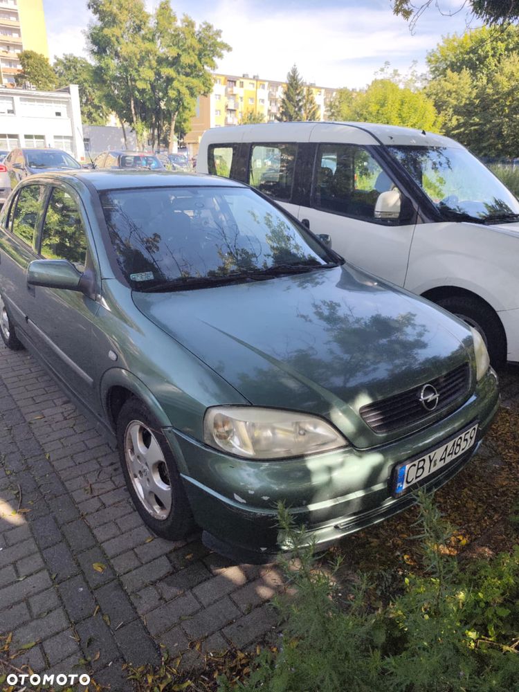 Opel Astra 1.6 - 4