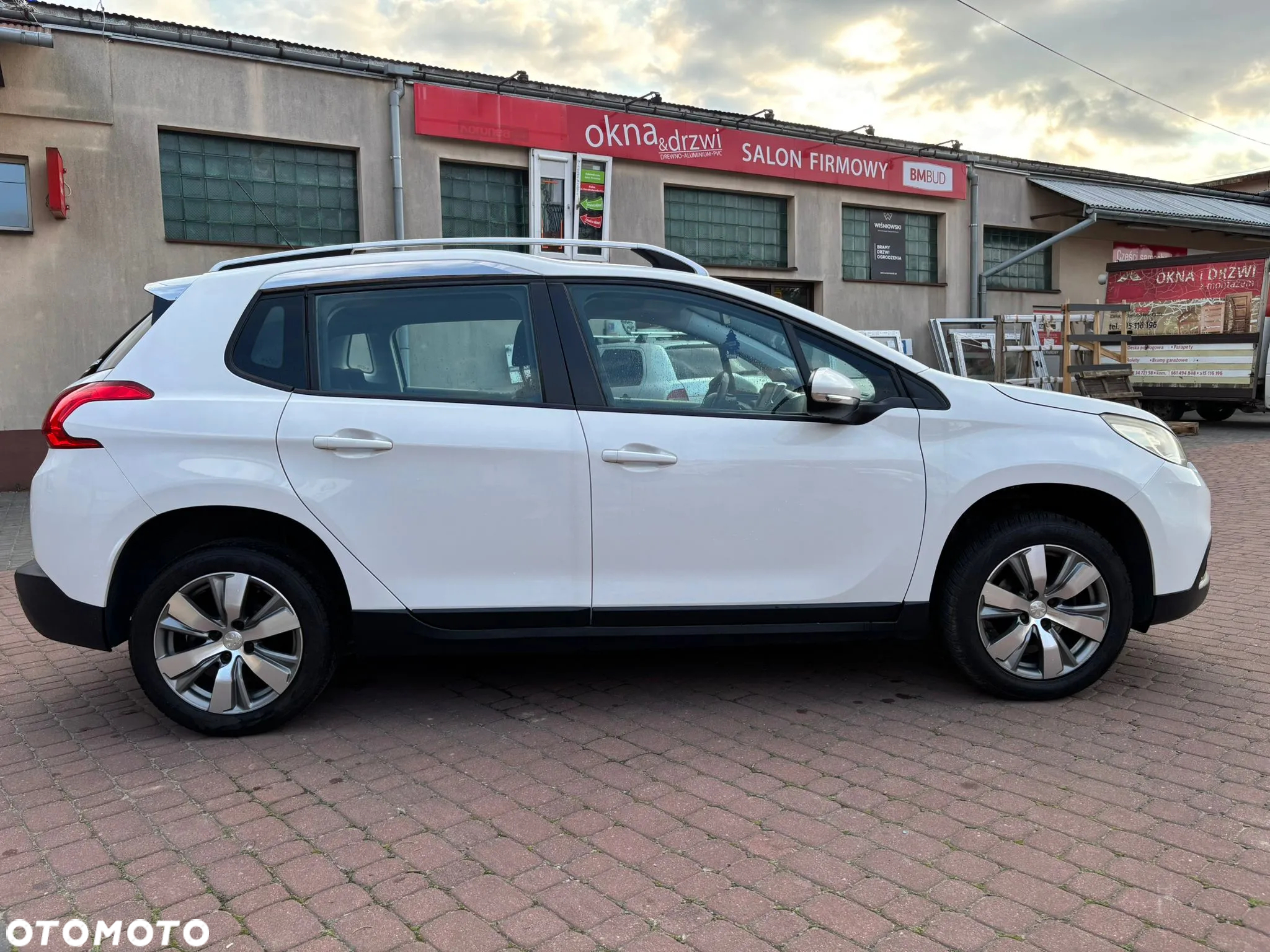 Peugeot 2008 - 2