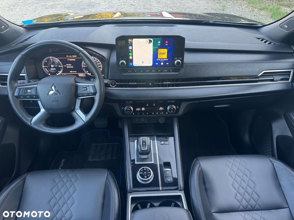 Mitsubishi Outlander 2.4 4WD Select - 12