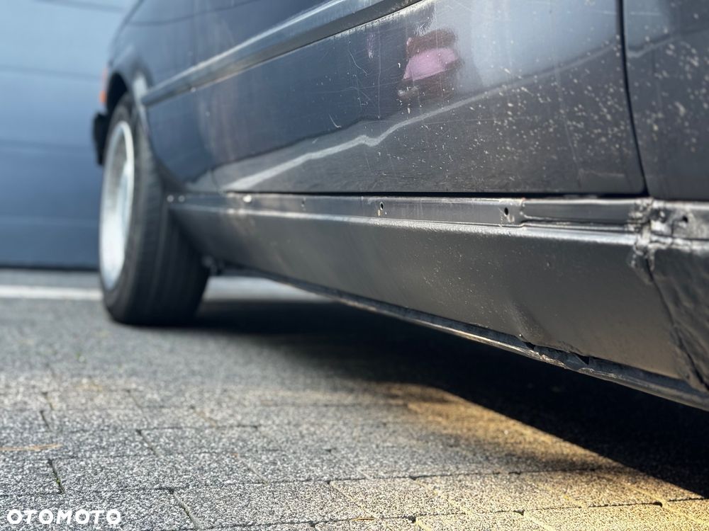 BMW Seria 3 318i - 15