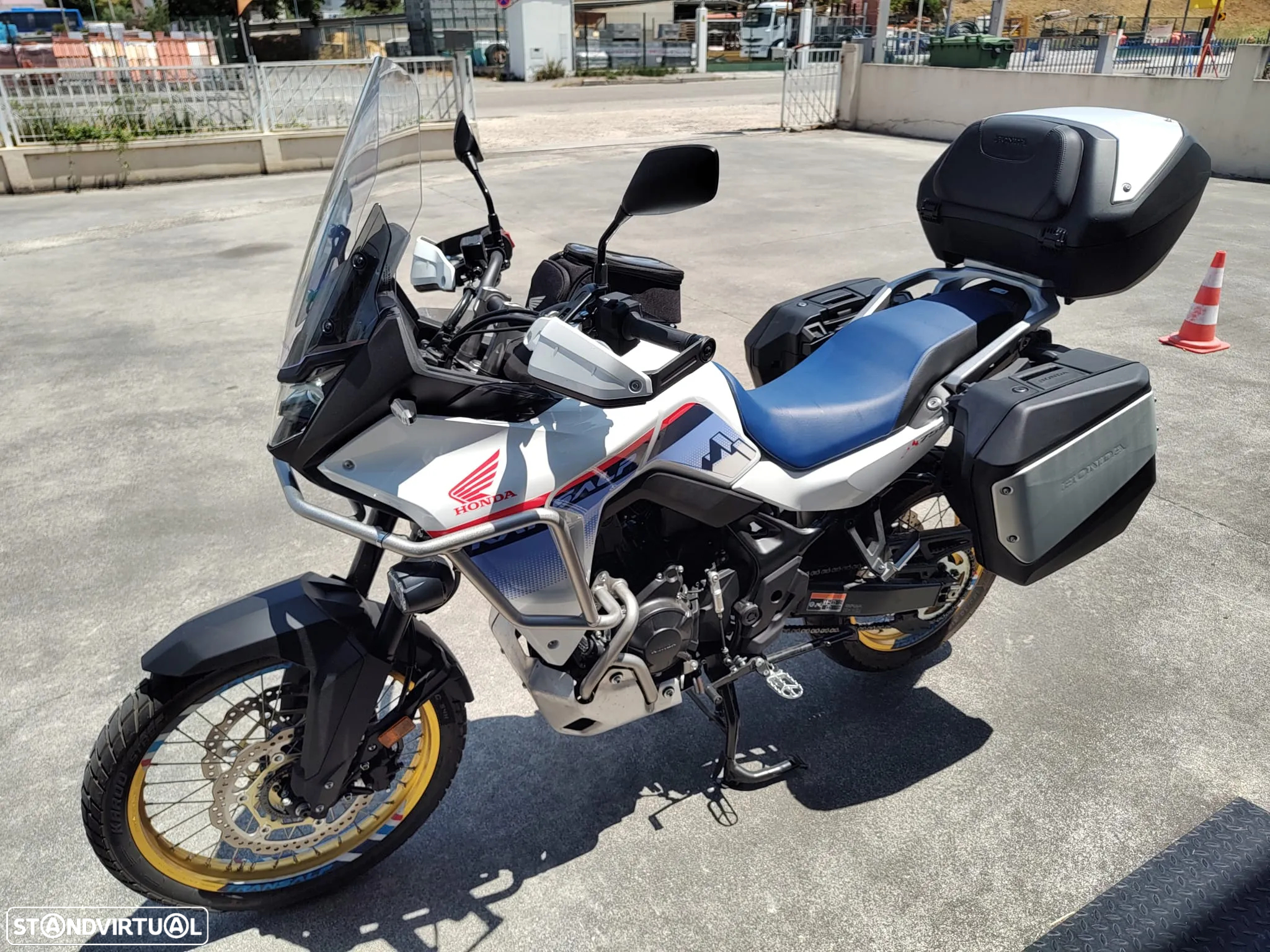 Honda Transalp 750 - 3