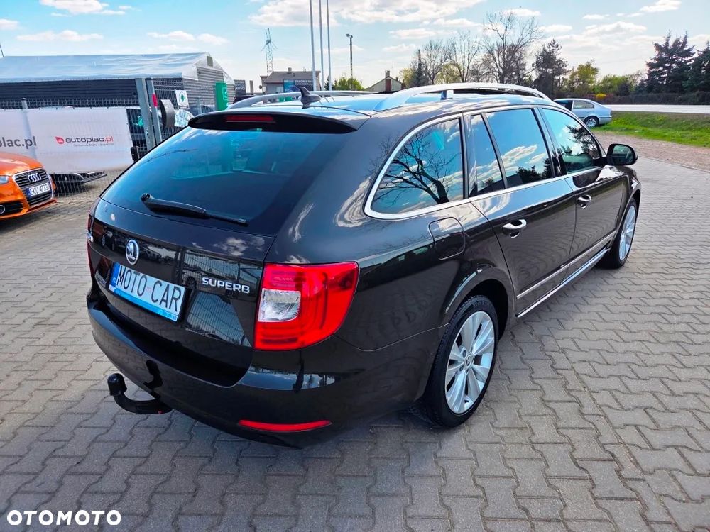 Skoda Superb 1.6 TDI Platinum DSG - 8