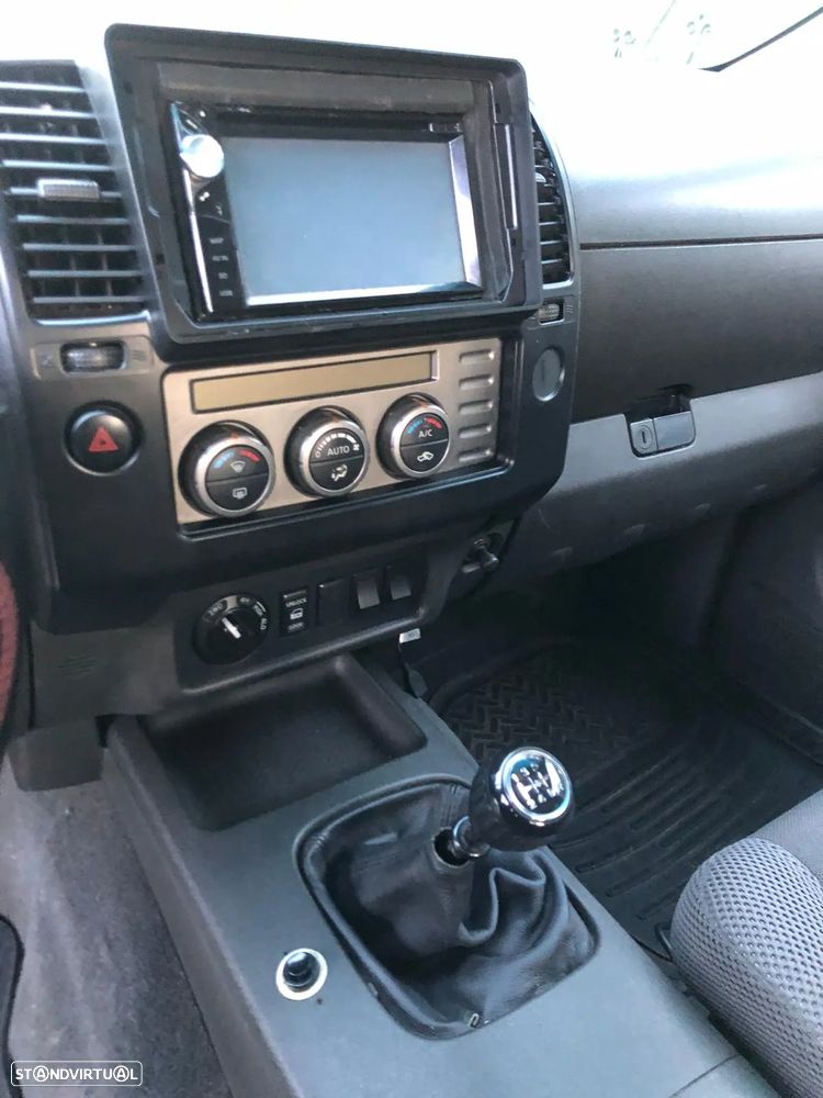 Nissan Navara 2.5 dCi CD LE Sport Edition - 15