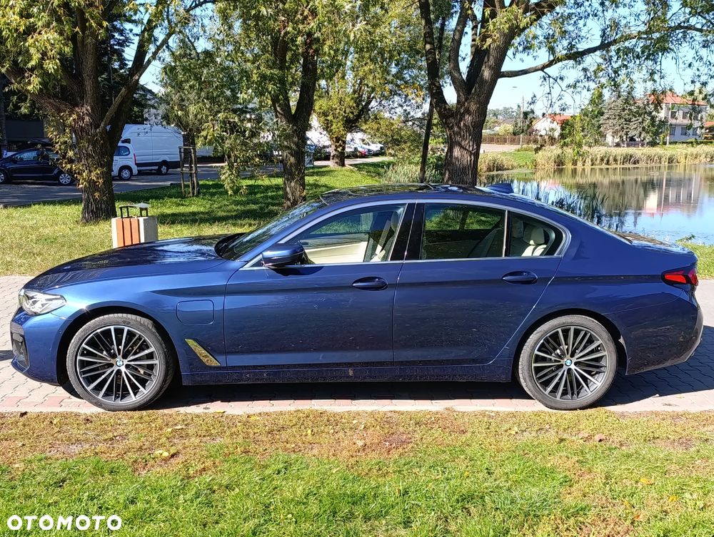 BMW Seria 5 2021 photo 5