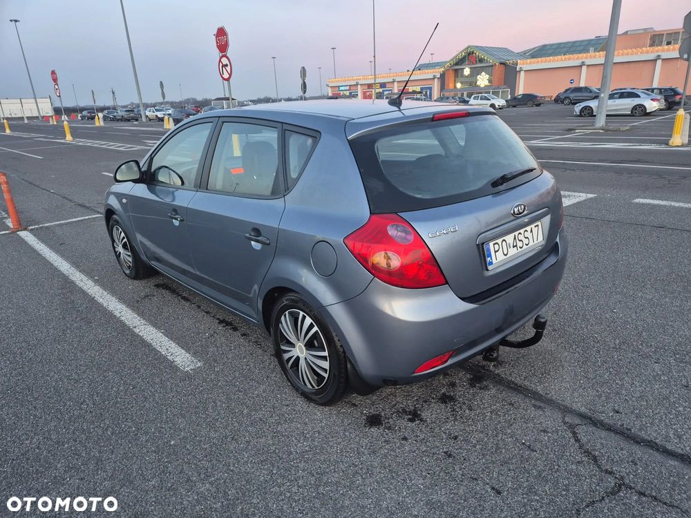 Kia Ceed 1.4 Comfort - 4