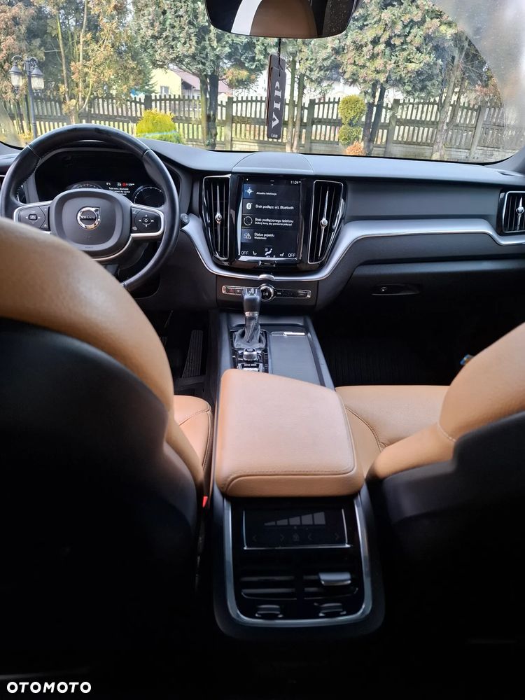 Volvo XC 60 T6 AWD Geartronic Momentum - 14