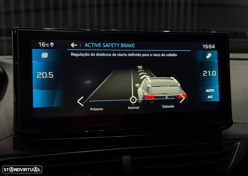 Peugeot 3008 1.5 BlueHDi Allure EAT8 - 22