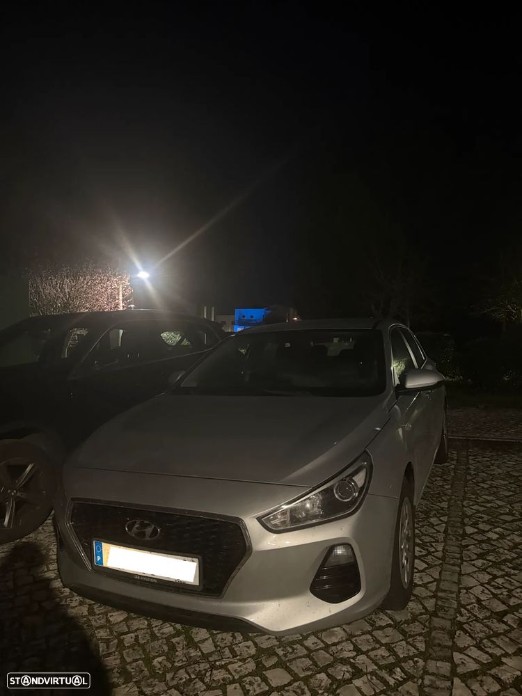 Hyundai i30 blue 1.4 Classic - 2