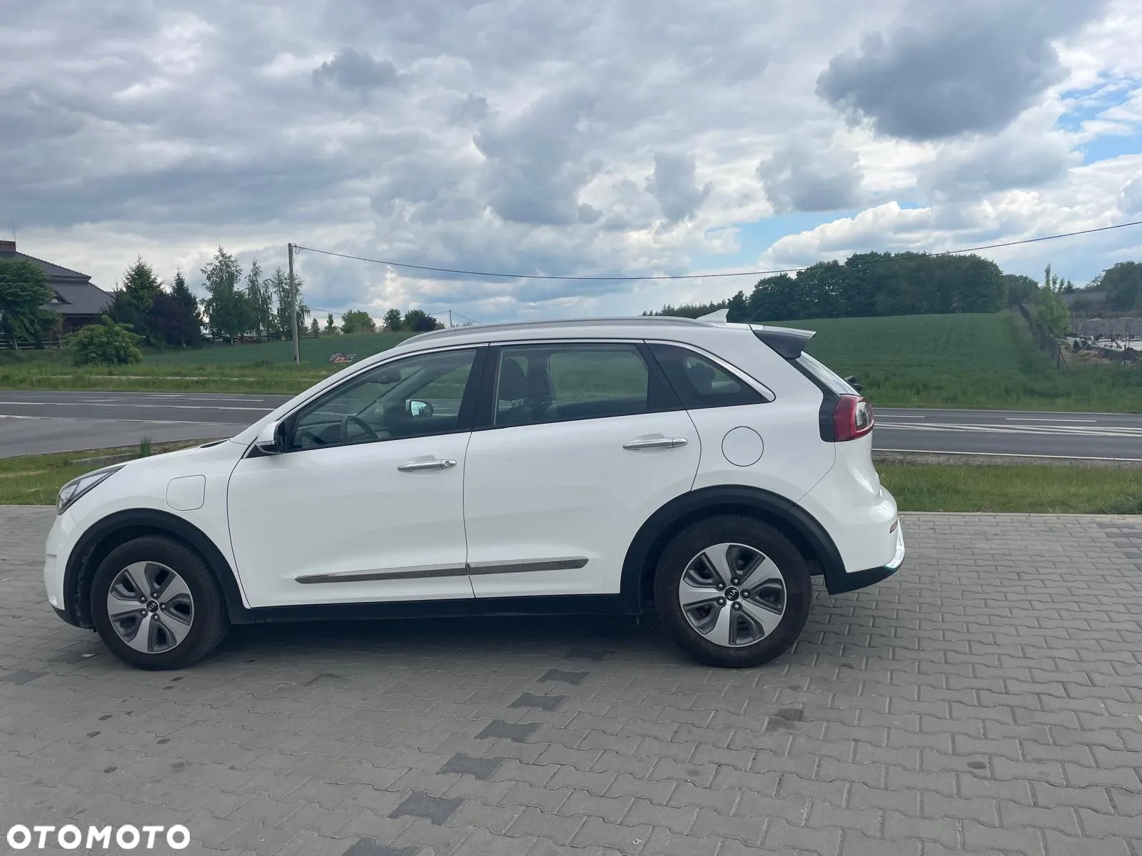 Kia Niro 1.6 GDI Plug-In Hybrid L - 23