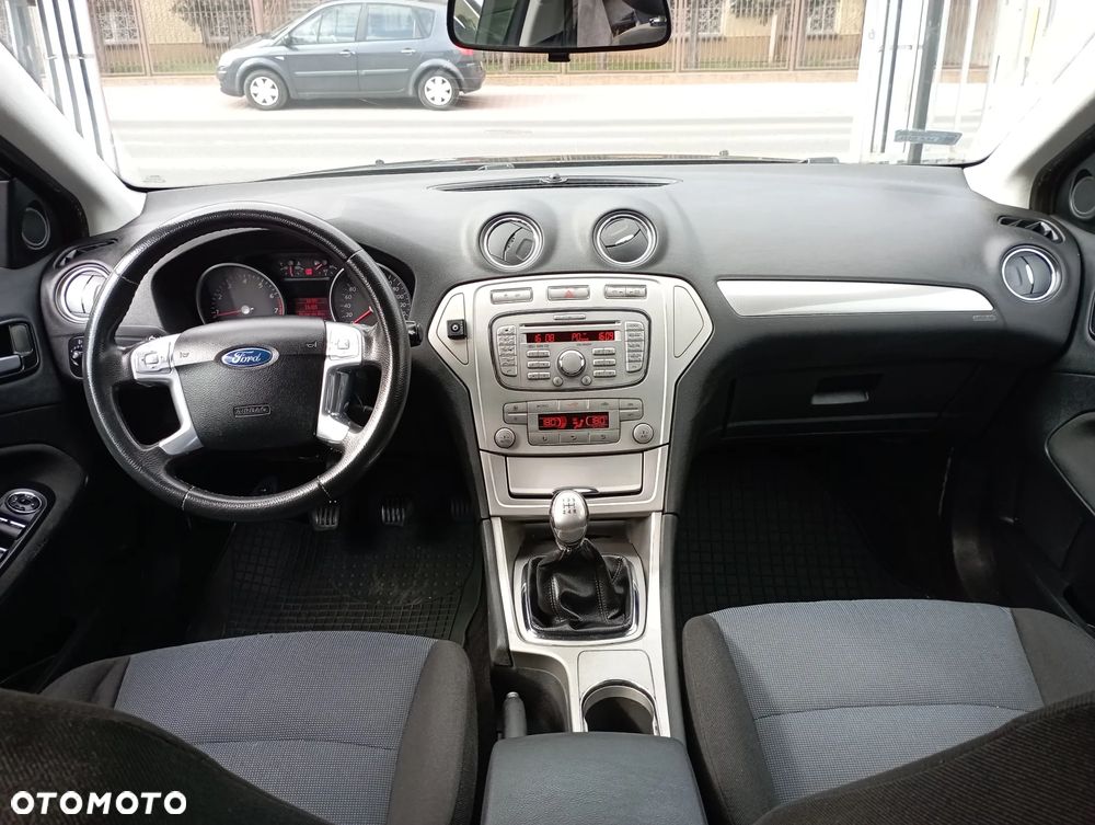 Ford Mondeo 1.6 Trend - 8